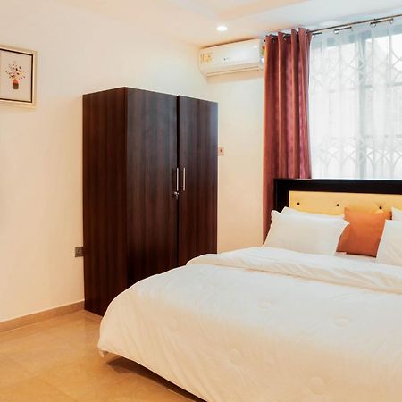 Aiden Homes And Apartments Hotel Koforidua ภายนอก รูปภาพ