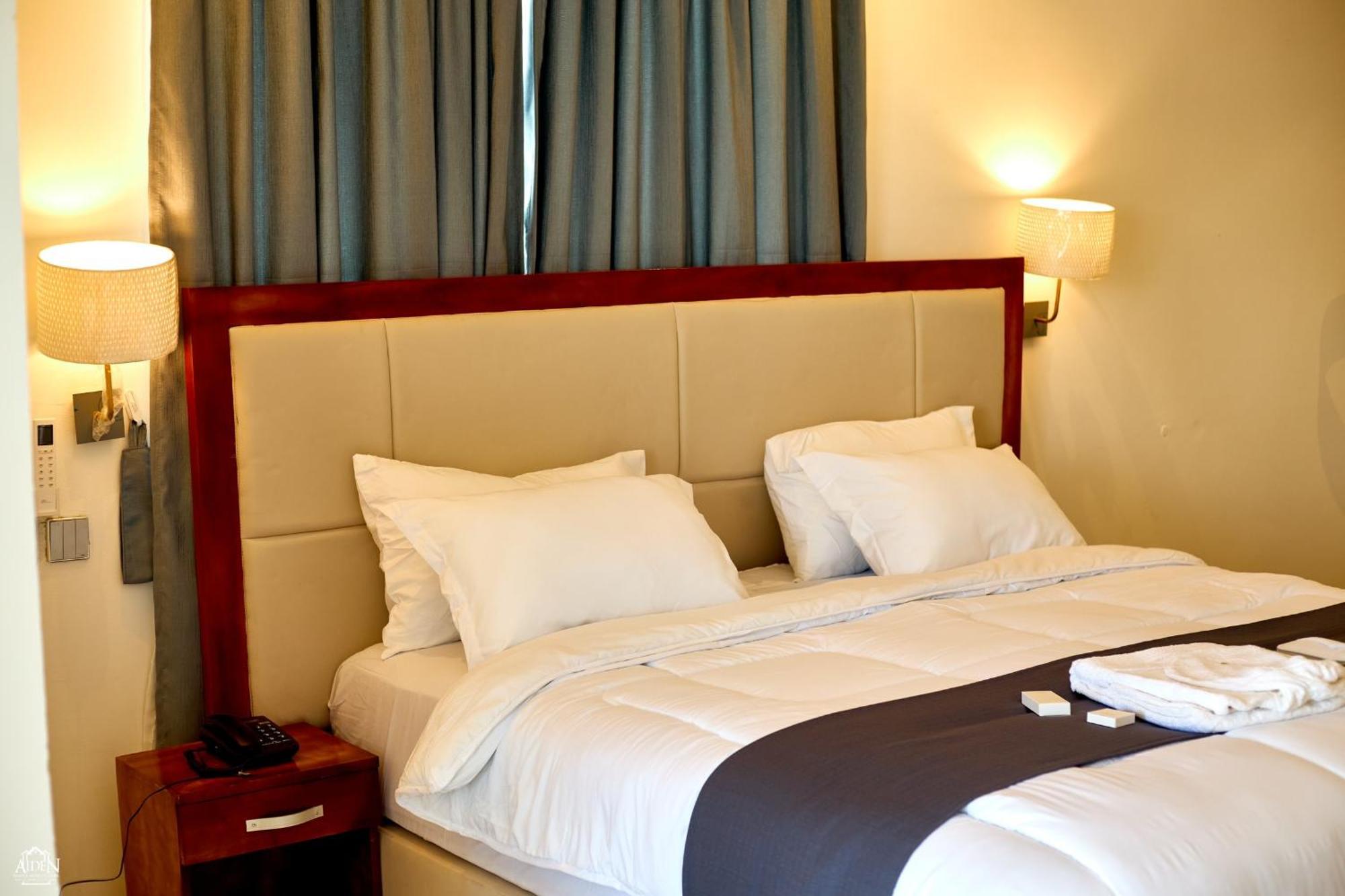 Aiden Homes And Apartments Hotel Koforidua ภายนอก รูปภาพ